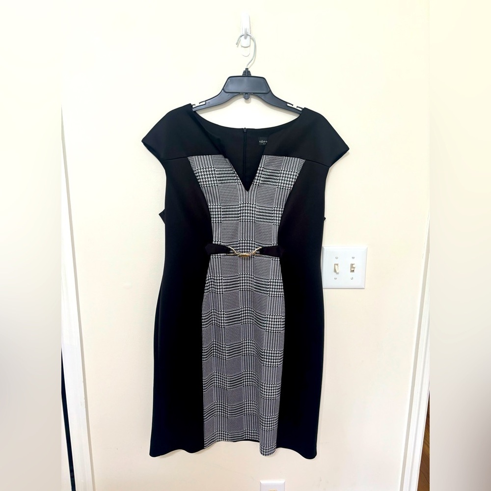 Connected Apparel Black Sheath Dress with V-Neck and Cap Sleeves